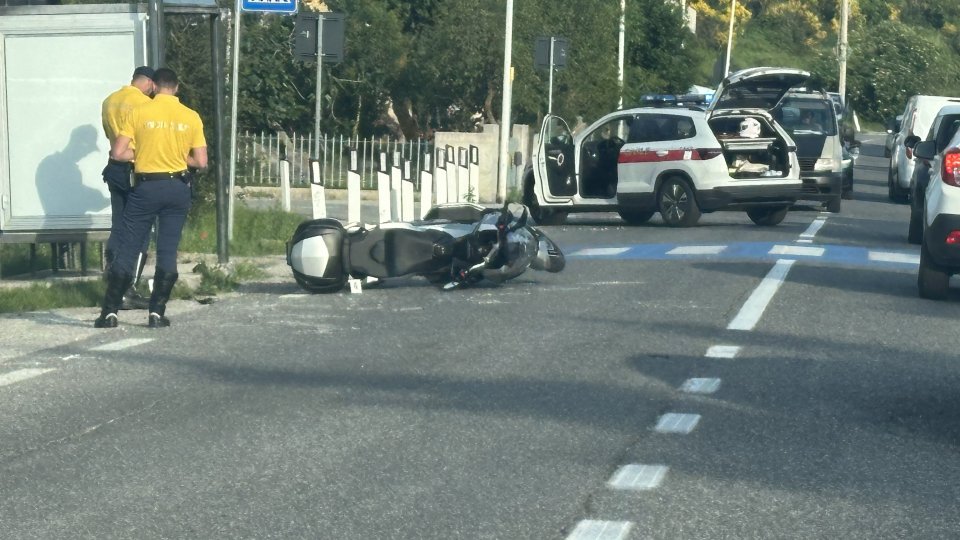 Fiorentino: scontro tra moto e auto, 30 giorni di prognosi per il centauro