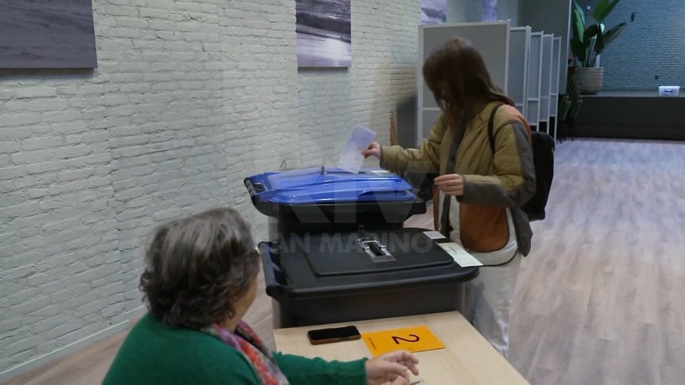Una cabina elettorale (foto archivio RTV)
