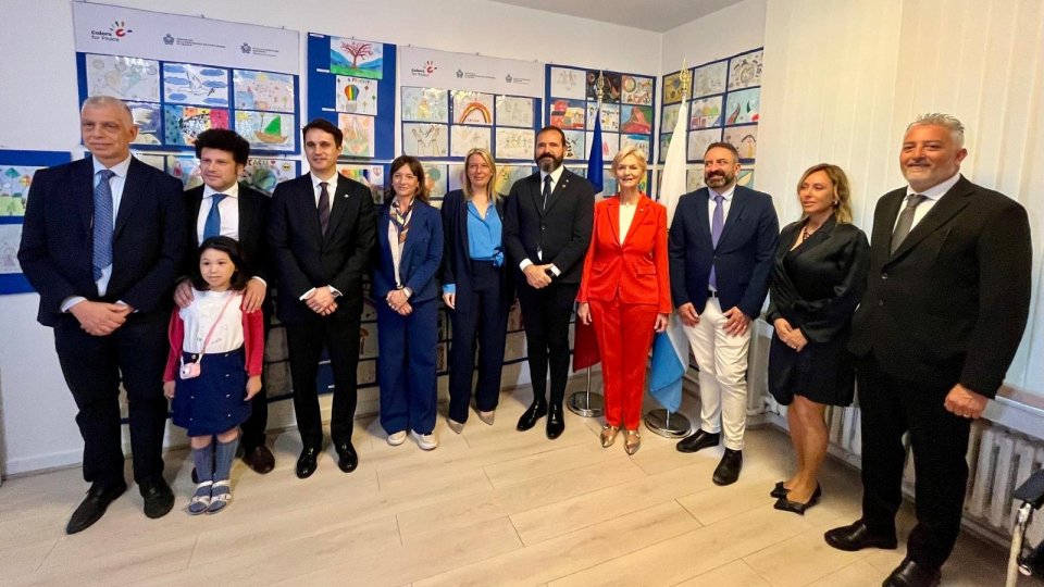 Il Segretario di Stato per lo Sport Fabbri a Parigi per i Giochi 2024 ha accompagnato oggi i Capitani Reggenti all’Ambasciata di San Marino