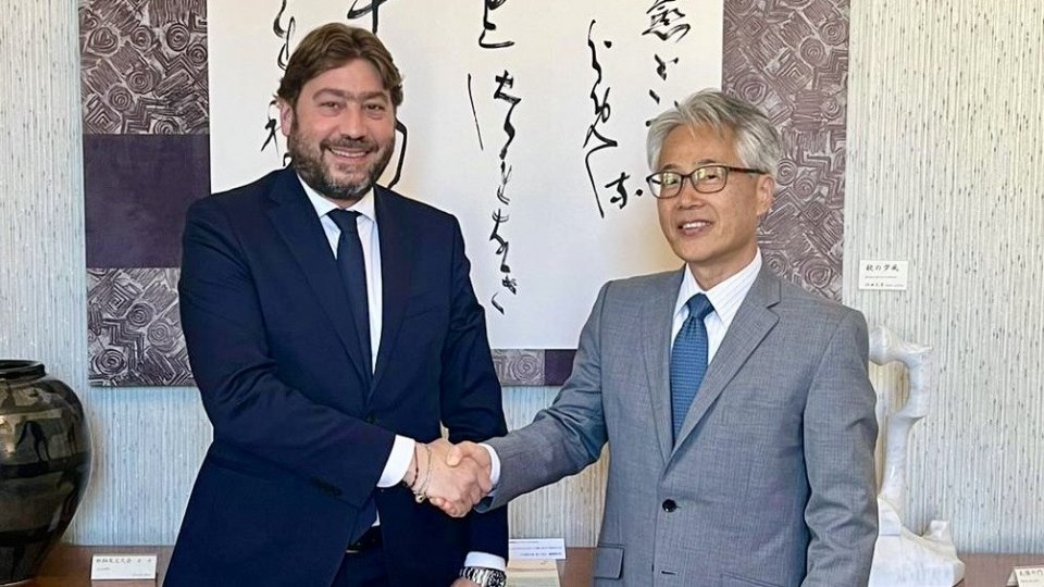 Federico Pedini Amati incontra l'ambasciatore Satoshi Suzuki