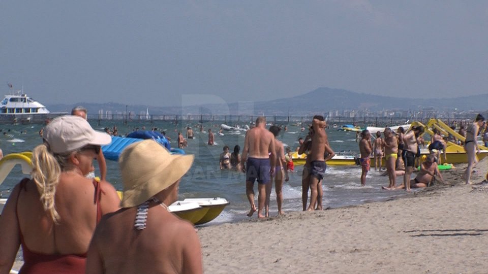 Spiaggia di Rimini (foto archivio)