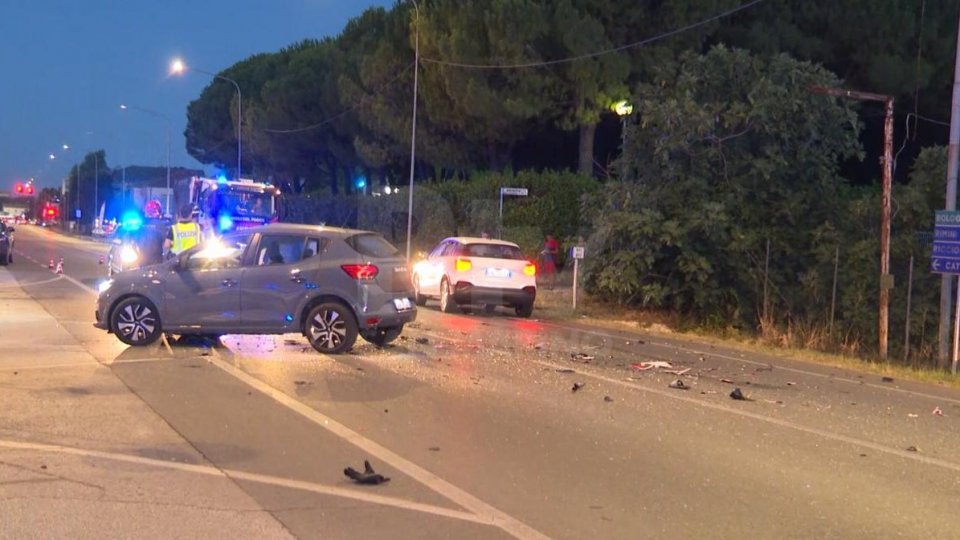 Mortale di Misano: ancora grave la 19enne. Indagata l'automobilista