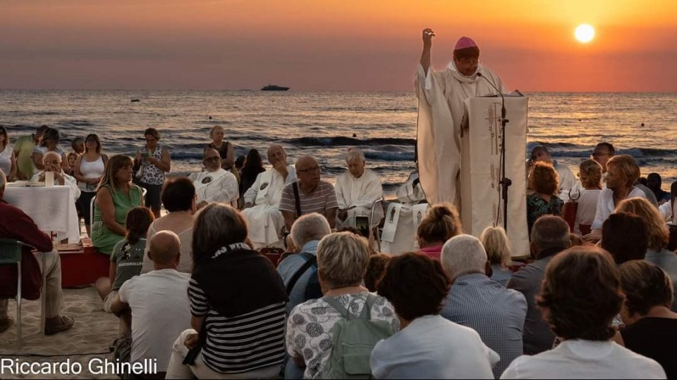 Rimini: Messa all'alba, l'Assunta e l'Invocazione per la pace