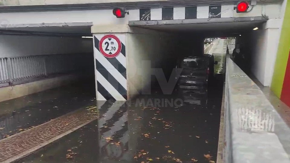 L'intervento a Cesenatico @vigilidelfuoco Forlì-CesenaVia Tripoli. Nel video immagini da Rimini