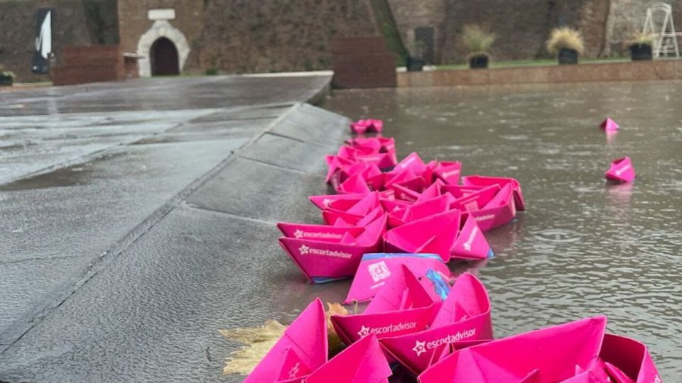 A Rimini barchette fucsia per i diritti delle escort