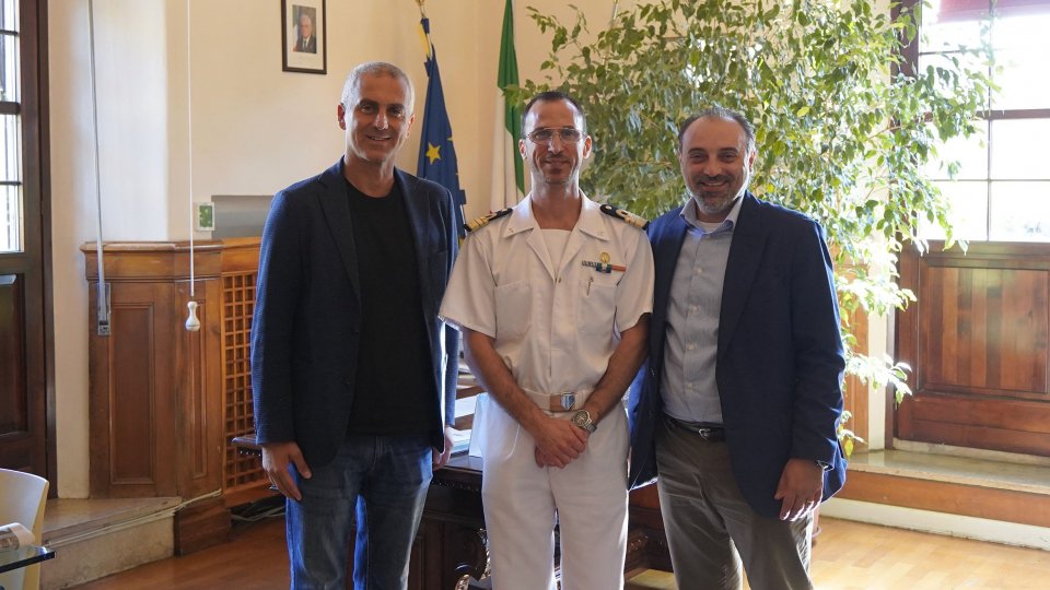 Il benvenuto del sindaco Jamil Sadegholvaad al nuovo comandante della Capitaneria di porto Ottavio Cilio