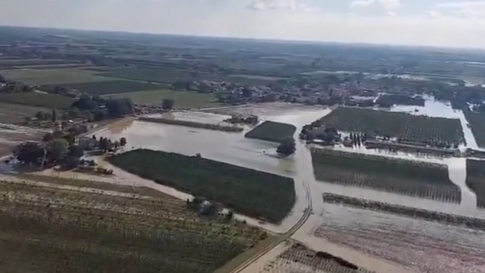 Polemiche sull'alluvione. Oggi il Consiglio dei Ministri varerà lo stato di emergenza