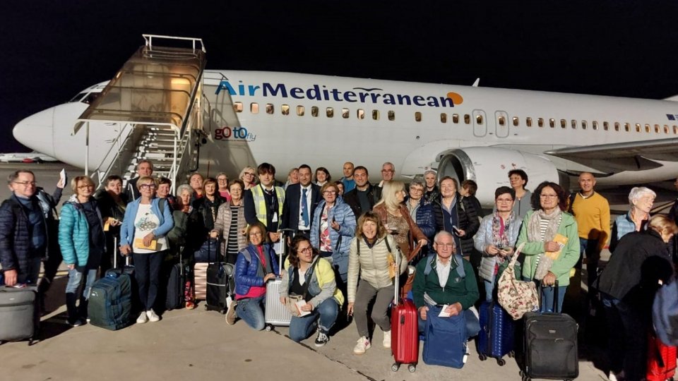 7 ottobre: battesimo del volo per un gruppo di forlivesi, tra cui alcuni over 70, in partenza verso la Sicilia orientale