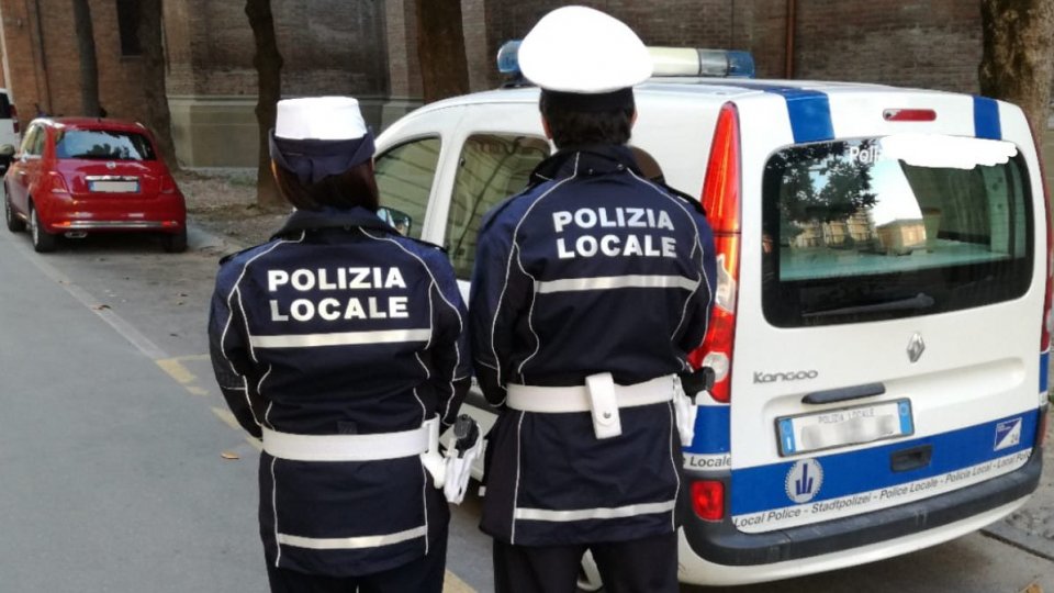 Polizia Locale arresta 39enne a Marina Centro sospettato di serie di furti