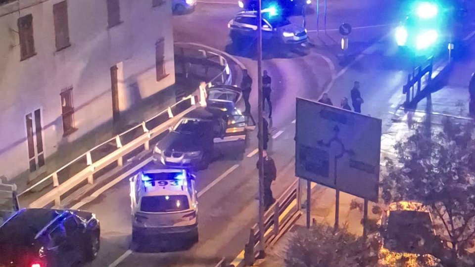 “Ha una pistola nell'auto”, a Dogana GdR ferma un residente a San Marino