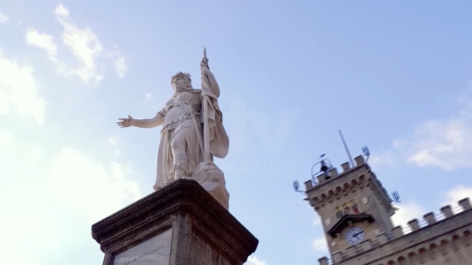 Palazzo Pubblico e statua della Libertà San Marino. Immagine di repertorio