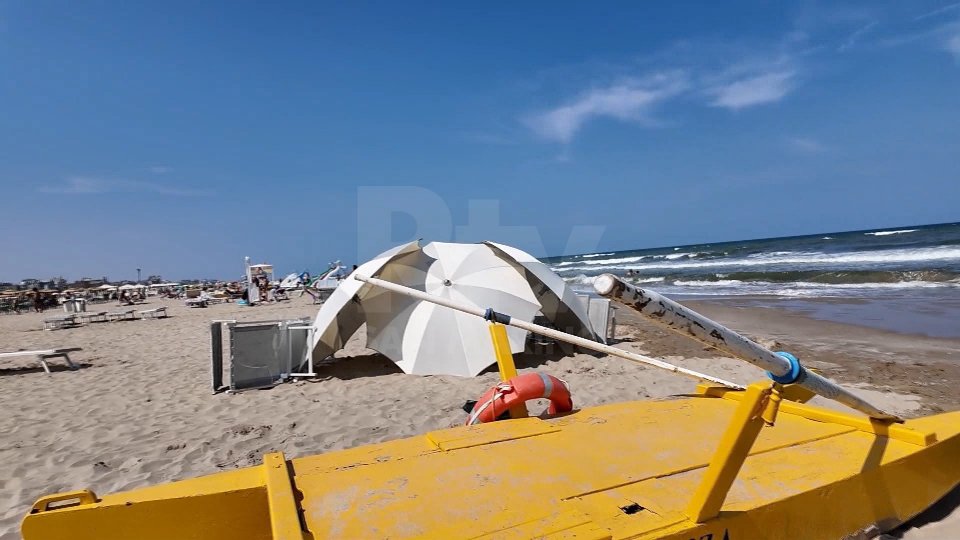 13enne annegato a Rimini, indagata un'educatrice