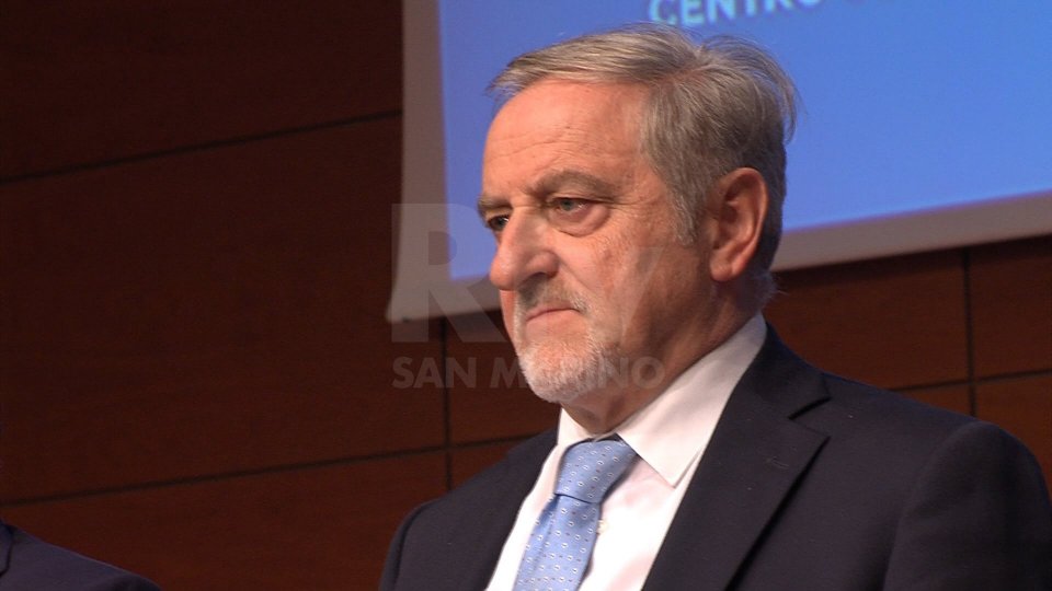 Congresso Pdcs. Gian Carlo VenturiniNel video gli interventi di Gian Carlo Venturini, Segretario politico; Marco Mularoni, Presidente Giovani Democratico Cristiani e Rosaria Tassinari, deputata di Forza Italia