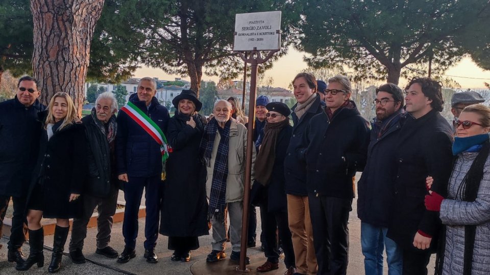 Rimini celebra Sergio Zavoli: inaugurata la piazza a lui dedicata nel cuore del Borgo San Giuliano