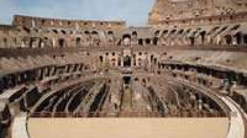 Colosseo: il Ministro Franceschini favorevole al ripristino dell'arena calpestabile