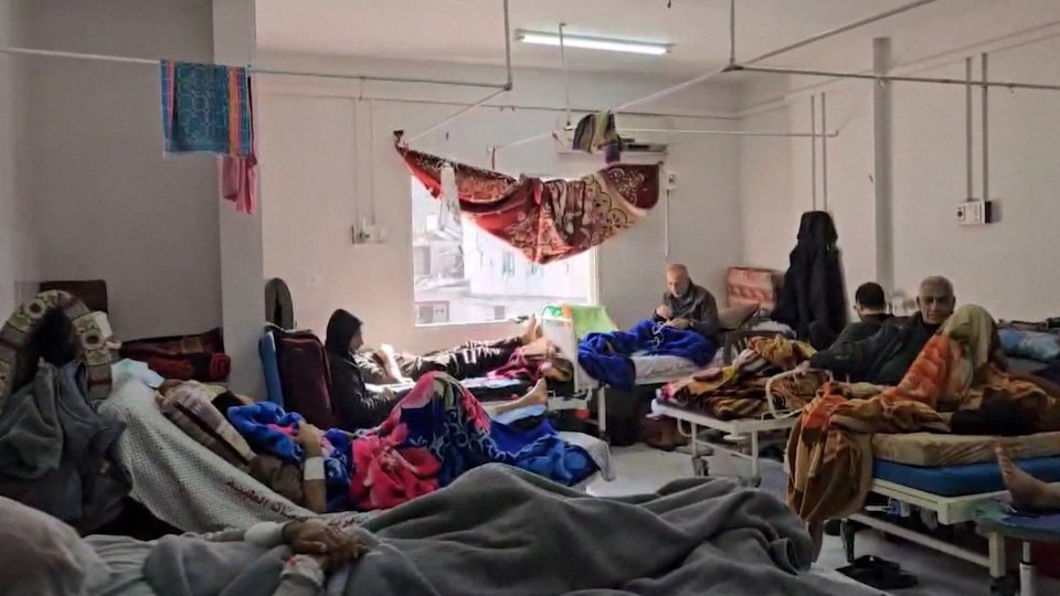 Nel nord di Gaza si ferma l'ultimo ospedale funzionante