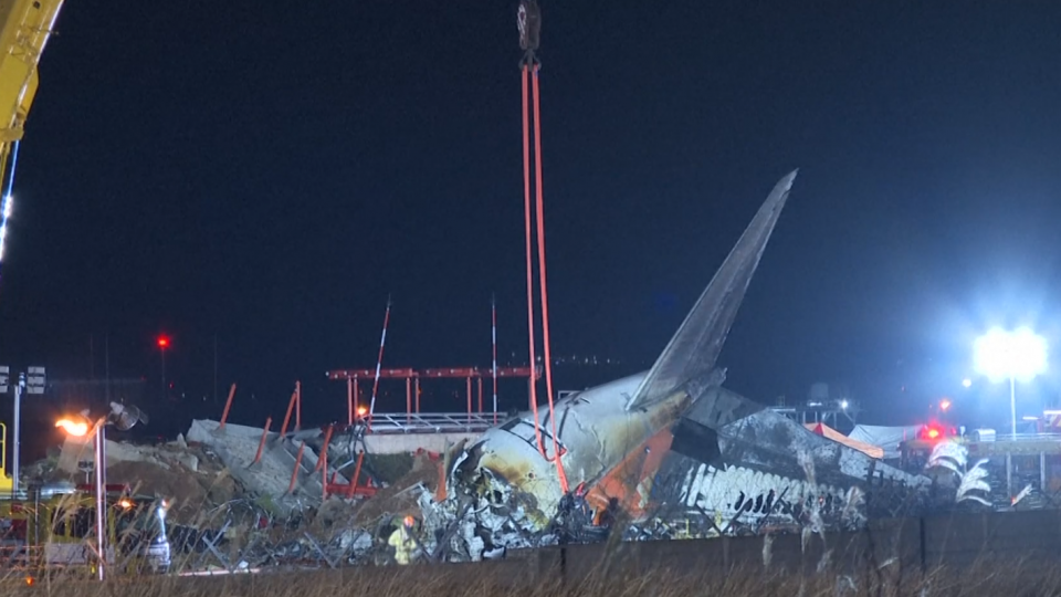 Tragedia aerea in Corea del Sud: 179 morti nello schianto di un volo Jeju Air a Muan