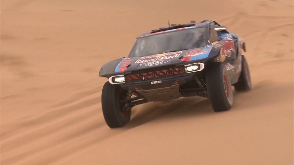 Dakar, tappa 7: Moraes vince e Al-Rahji si avvicina a Lategnan, "manita" per Sanders