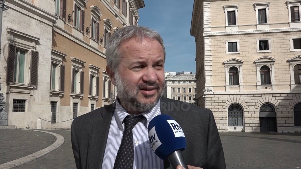 Gilberto Pichetto FratinIl Senatore della Lega Claudio Borghi