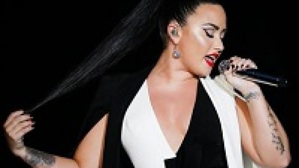 Demi Lovato dopo overdose: "Lotto ancora"