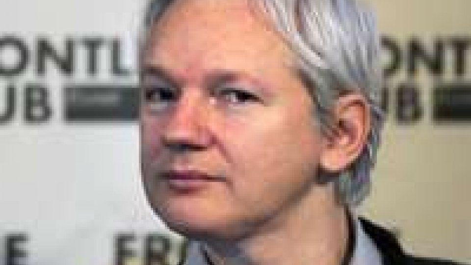 Julian Assange ha chiesto asilo politico all’ambasciata dell’Ecuador a Londra