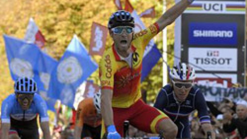 Ciclismo, l'eterno Valverde è Campione del Mondo