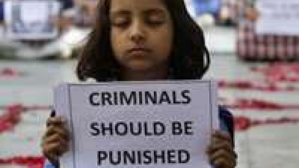 Nuovo stupro in India, minorenne violentata a veglione