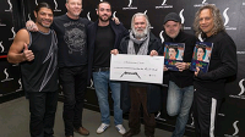 Metallica, 30mila euro ad una Onlus bolognese