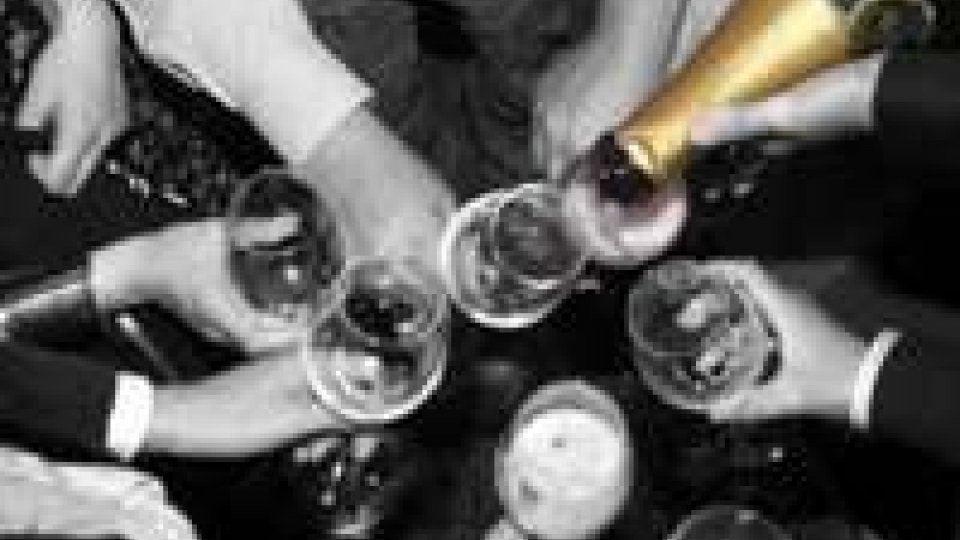 Usa: Maratona alcolica per Capodanno, 44 ore nonstop a bere