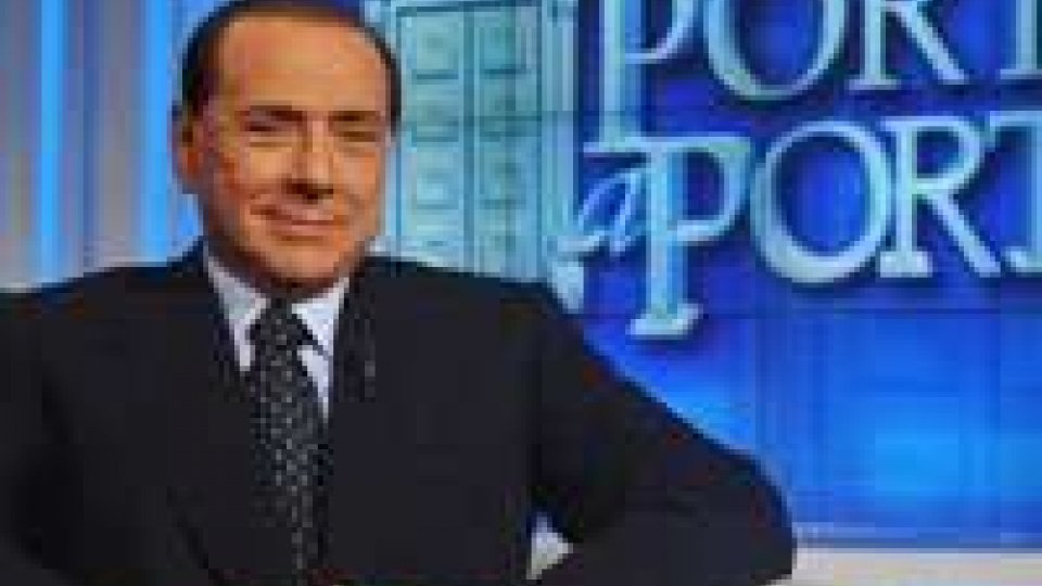 Show di Berlusconi nel salotto di Vespa: "avete bisogno di me"