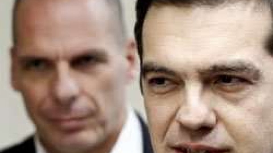 Grecia: questa sera il voto sulle misure di austerità. Governo Tsipras perde i pezziGrecia: questa sera il voto sulle misure di austerità. Governo Tsipras perde i pezzi