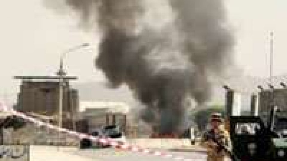 Kaubul. 18 feriti per un camion bomba