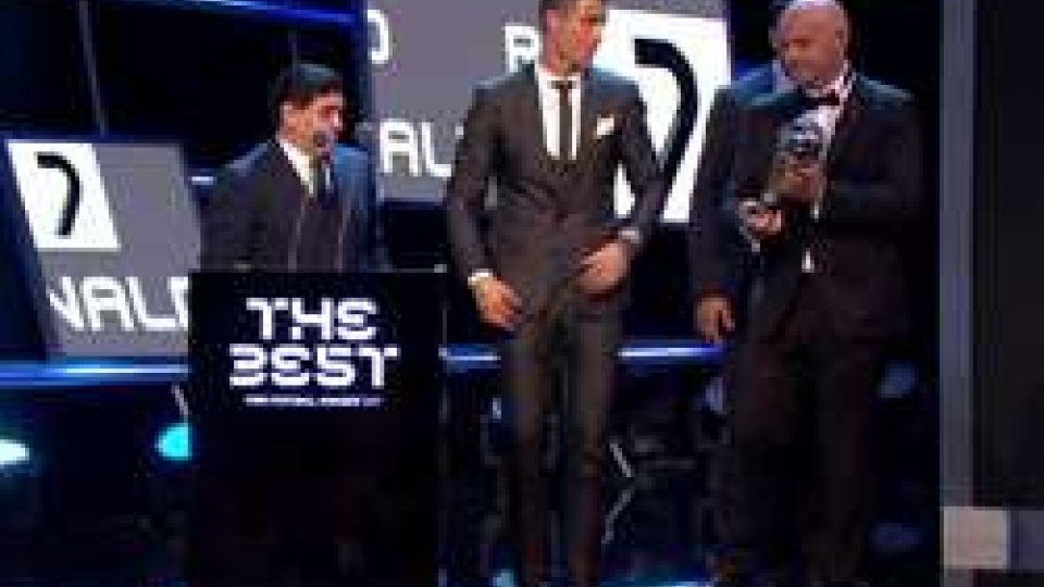 Ronaldo il grande vincitoreFifa Awards: vincono Ronaldo, Buffon, Zidane e Giroud