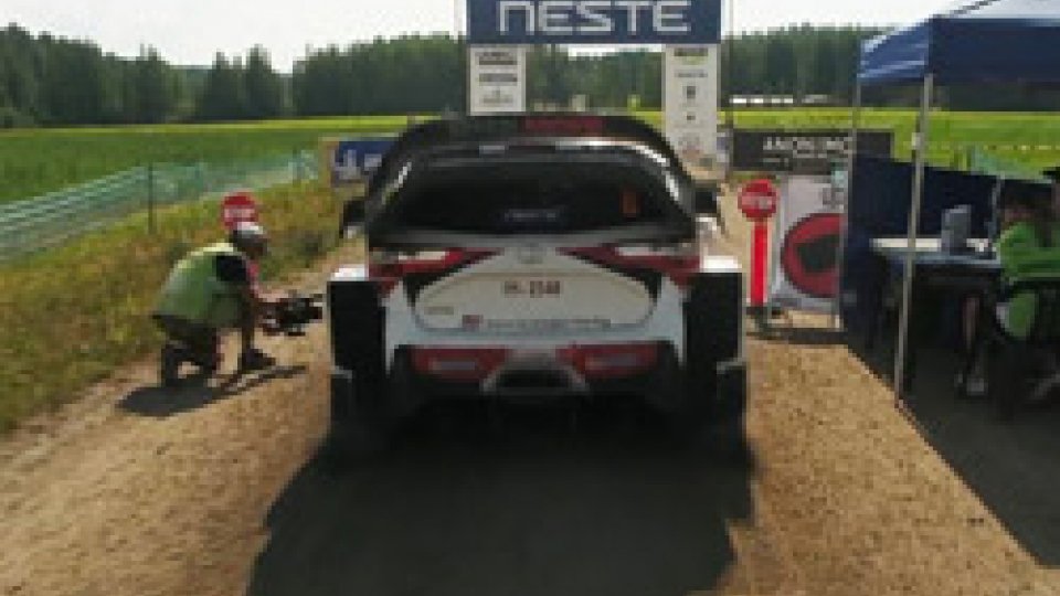 WRC: Rally di Finlandia, Tanak allunga su Ostberg