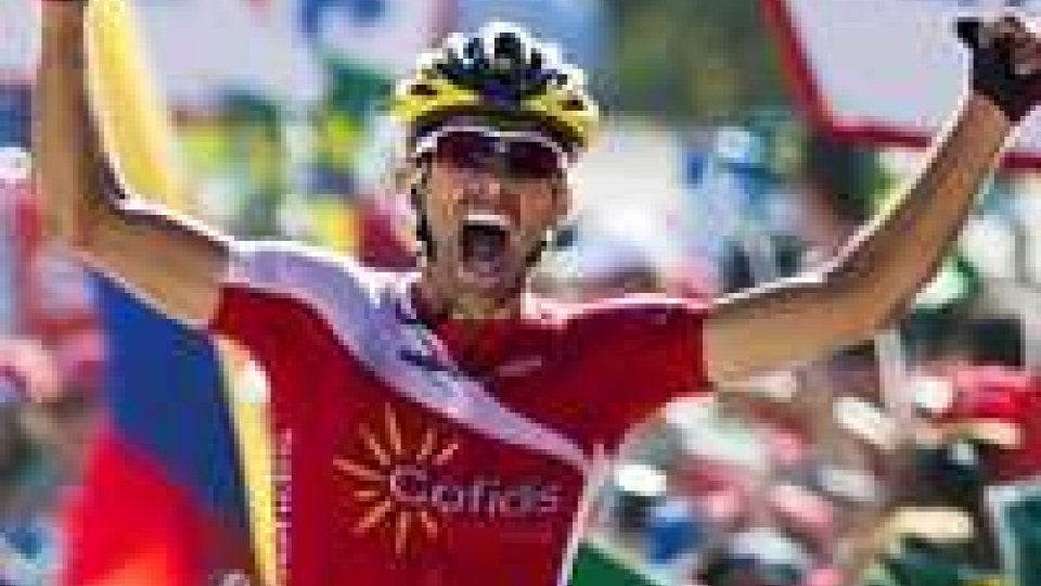 Vuelta: fughe italiane, ma vince Dani NavarroVuelta: fughe italiane, ma vince Dani Navarro