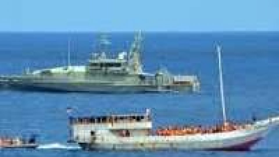Immigrazione: Australia respinge barcone dall'Indonesia