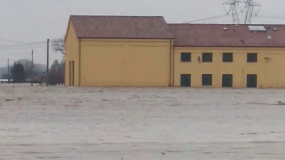 Esondazione del Reno[VIDEO] Maltempo: fiume Reno esonda a Castel Maggiore, famiglie evacuate