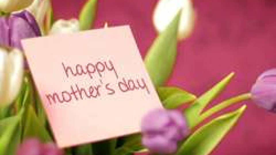 10 maggio 1914: istituita la prima Festa della Mamma