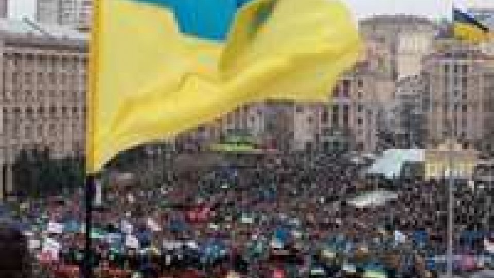 Ucraina: congelati beni Ianukovich; Kerry e Lavrov a Roma