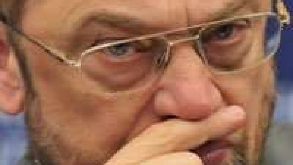 Sisma nell'Emilia: Schulz a muso duro