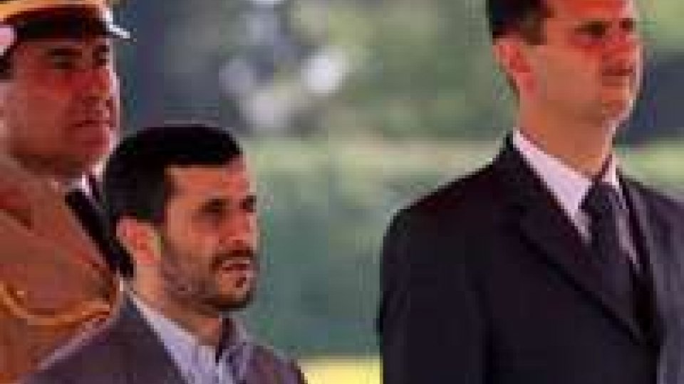 Mercedes per Assad sequestrate a San Marino: è gialloMercedes per Assad?