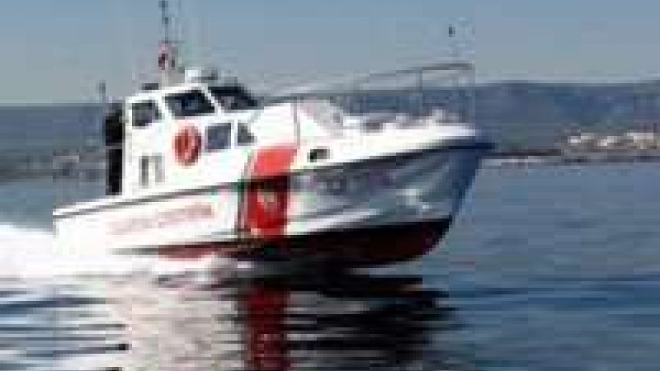 Bellaria. Guardia Costiera salva tre naufraghi