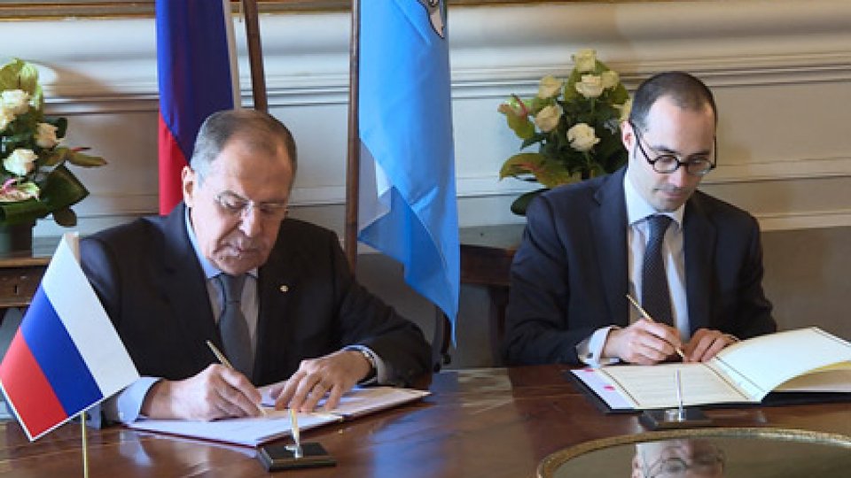 Sergey Lavrov e Nicola RenziVisita Lavrov: firmato Memorandum d'Intesa tra i Ministeri degli Esteri di Russia e San Marino