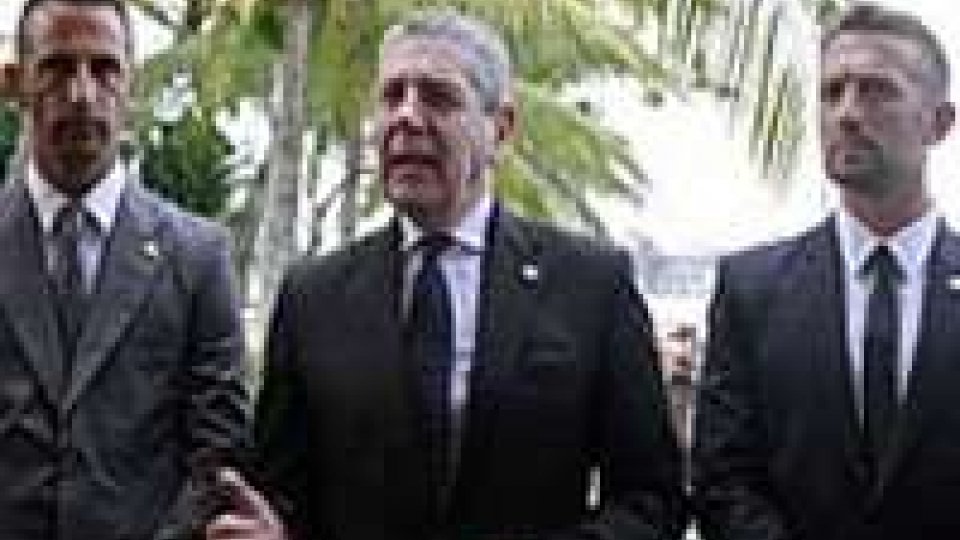 Marò: ministro Di Paola in visita a Kochi