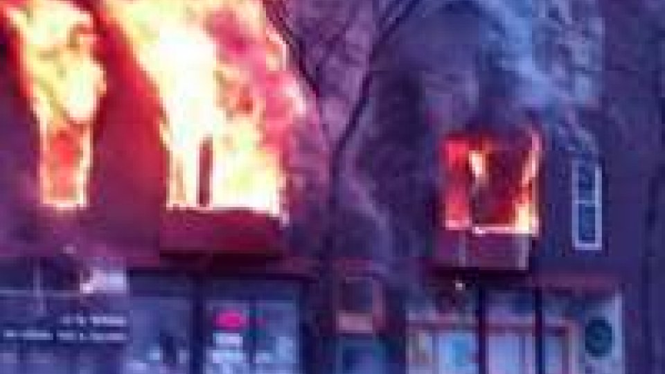 Usa: esplosione distrugge edificio, almeno 13 feriti