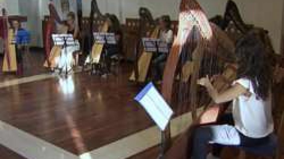"Corde colorate", a San Marino un concerto melodico di arpe