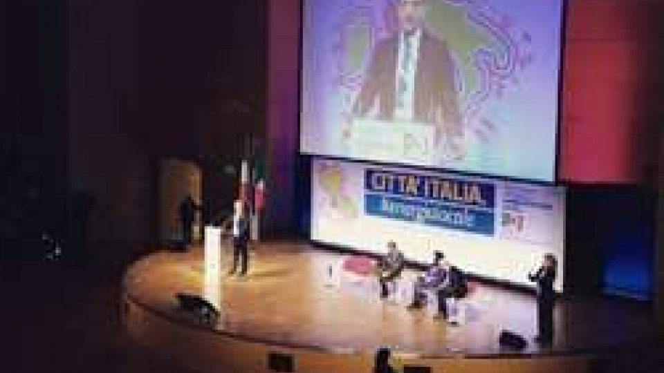 Matteo Ricci al PalacongressiRimini: Renzi riunisce gli amministratori locali Pd