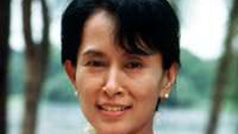 Birmania: Aung San Suu Kyi sarà al Consiglio Esteri Ue