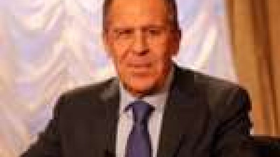 Ministro degli esteri russo Lavrov: "Gheddafi avrebbe dovuto essere trattato come un prigioniero di guerra"