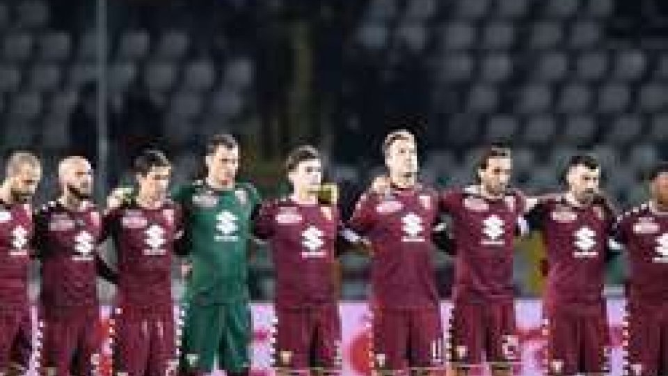 Minuto di silenzio del Torino (ph sky sport)Coppa Italia: il Torino passa agli ottavi